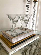 Load image into Gallery viewer, S/4 Vintage Curvy Martini Glasses

